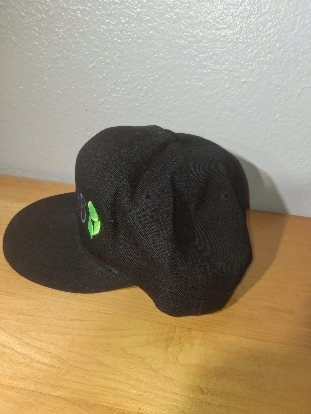 N/A black cap